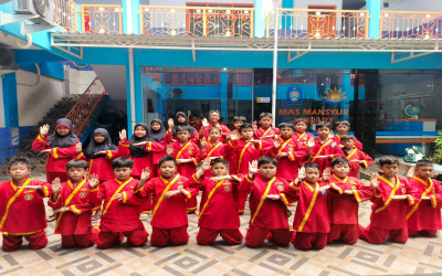 Luar Biasa! Kontingen MI Muhammadiyah 25 Surabaya Borong 32 Medali di Kejurnas Tapak Suci di Surabaya