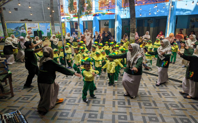 TK ABA 55 Kenjeran Kunjungi MIM 25 Surabaya, Anak-Anak Antusias Belajar Bersama
