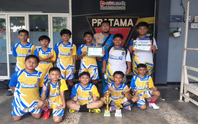 MI Muhammadiyah 25 Surabaya / Mslawe FC Raih Juara Harapan 1 dan Best Kiper di Kompetisi Futsal Fivefeo Se-Jatim
